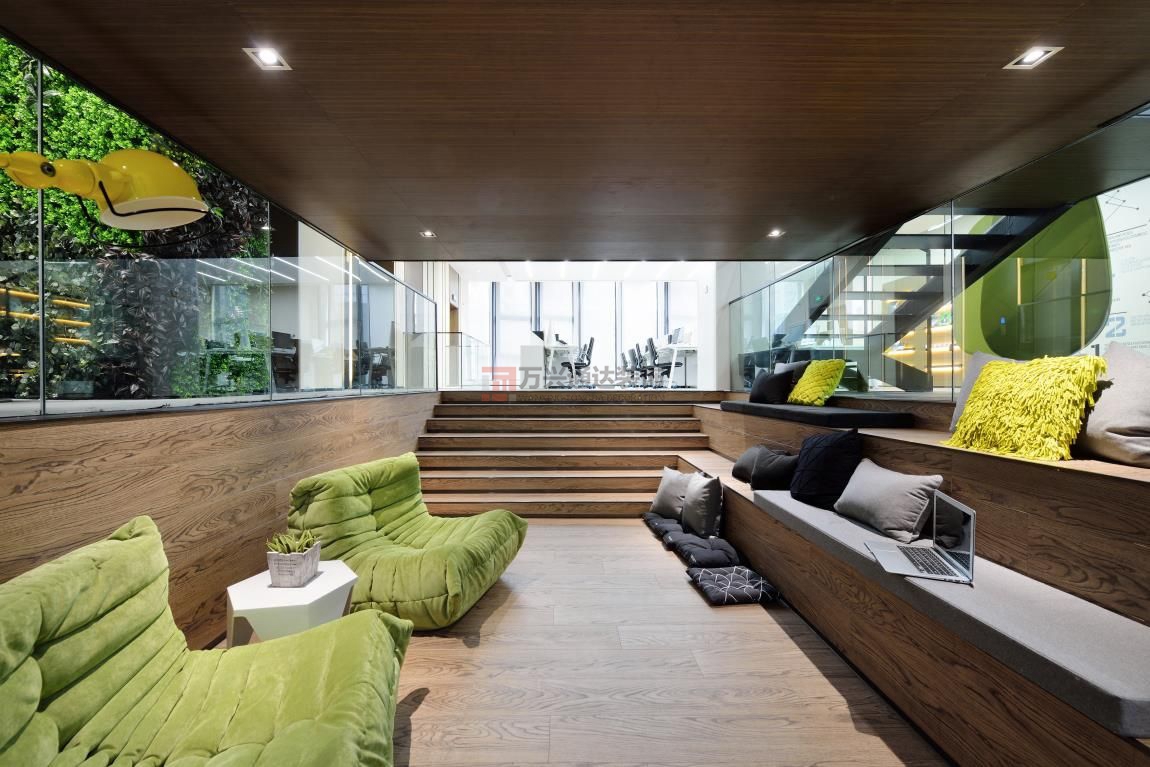 北京萬(wàn)興通達(dá)辦公裝修項(xiàng)目-綠地創(chuàng)新科技裝修效果圖