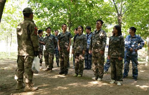 “團結(jié)一心，勇往直前”-2017萬興通達拓展活動