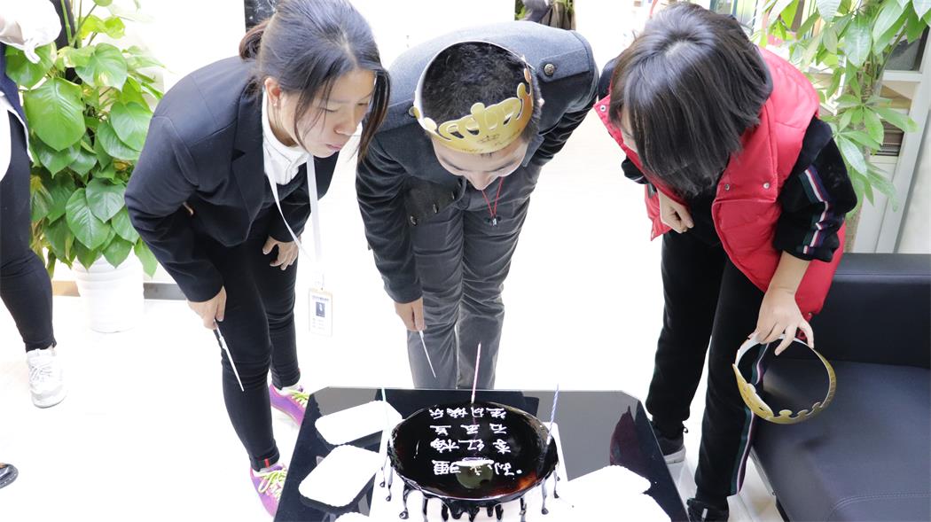 萬(wàn)興通達(dá)生日會(huì)||金秋10月 歡樂(lè)共享_萬(wàn)興通達(dá)裝飾