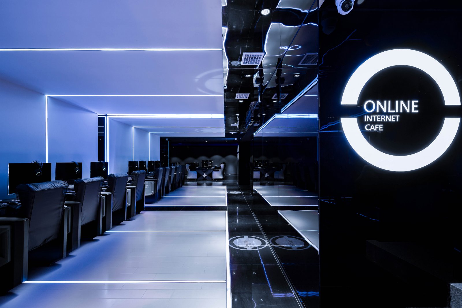 17.jpg 北京萬興通達辦公裝修項目-豪華網吧裝修效果圖