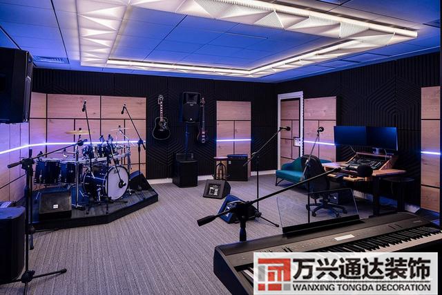 辦公室裝修設(shè)計(jì)辦公室裝修設(shè)計(jì)平面圖_萬興辦公室裝修公司